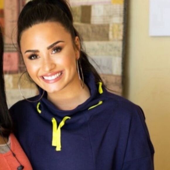 Fabletics blue Dominique pullover sweatshirt - Picture 7 of 7